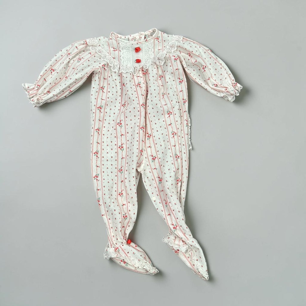 Bright Creek Vintage Floral Lace Footed Sleeper Pajamas White Red 0-3 Mo Girls